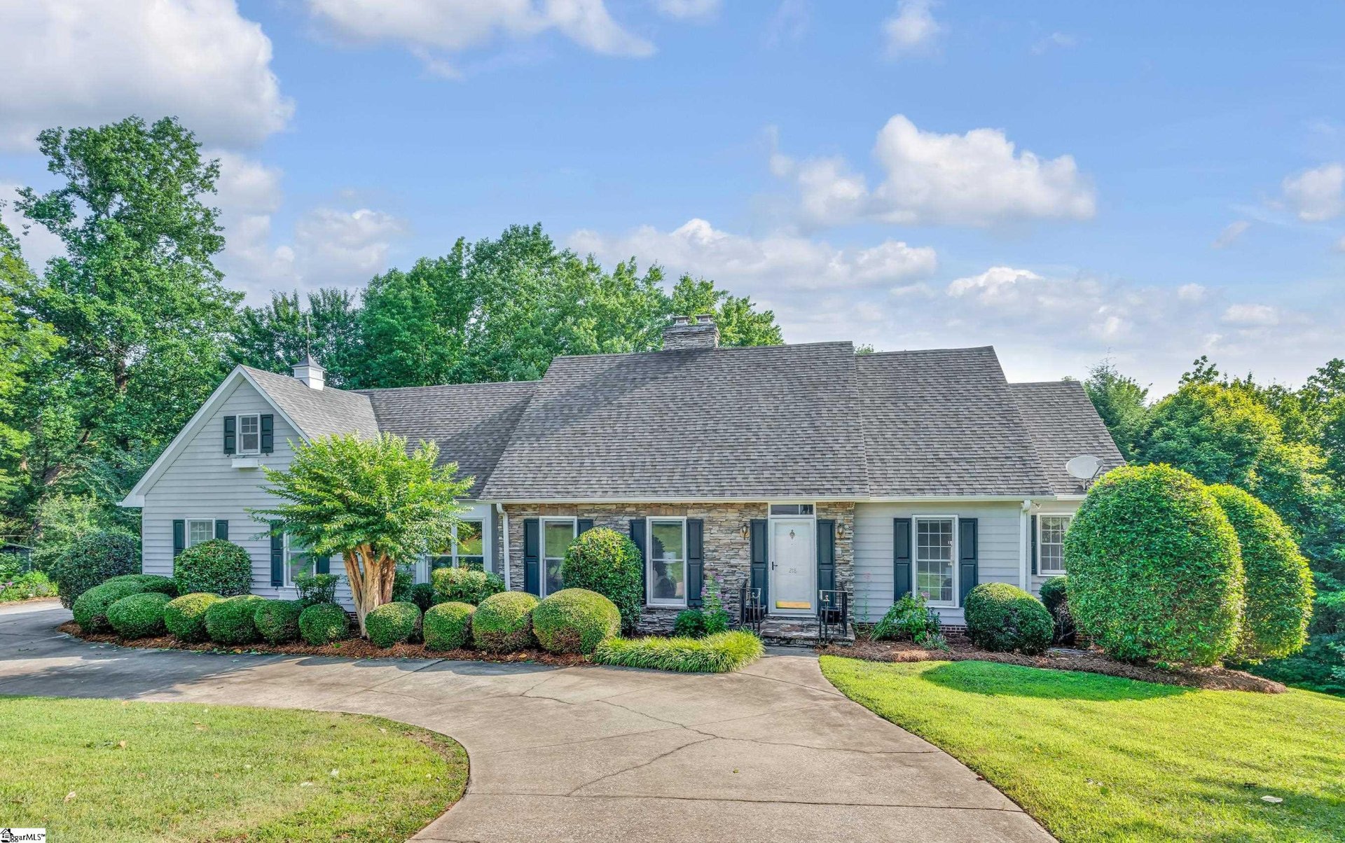 Property image 1 at 218 Fairview Drive, Greenville, SC 29609