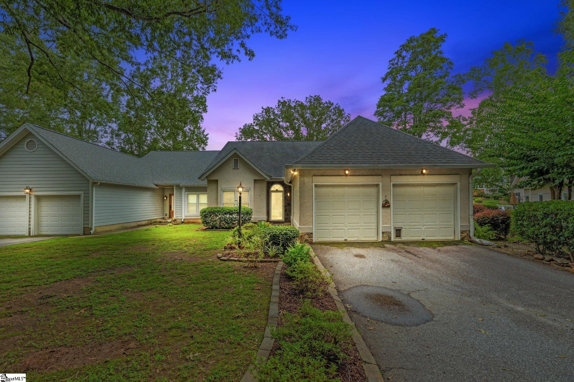 Property at 7 15th Vantage, Campobello, SC 29322