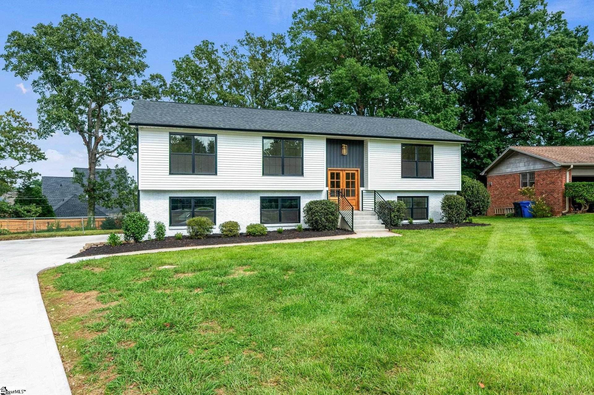 Property image 1 at 5 S Del Norte Road, Greenville, SC 29615