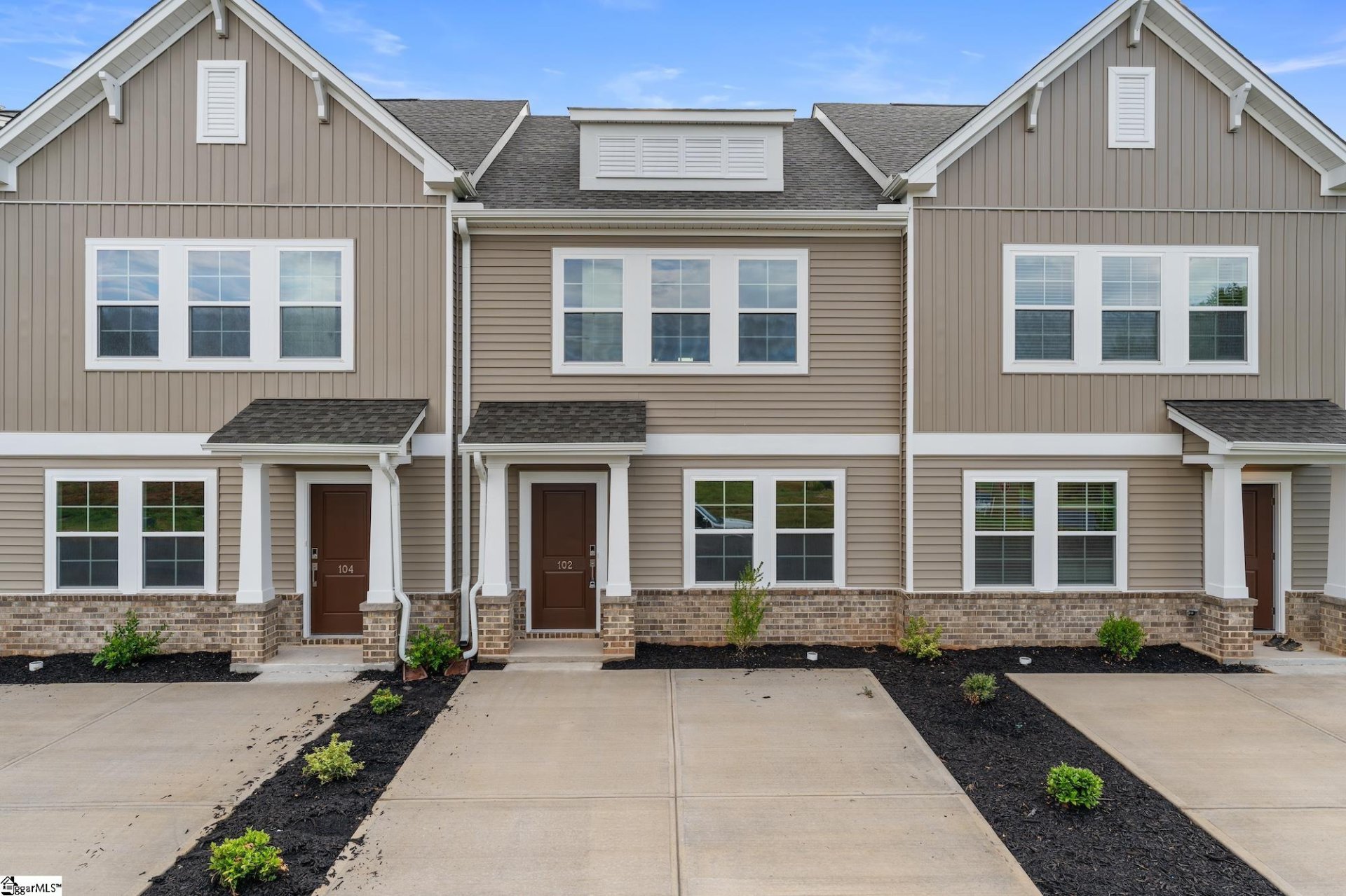 Property at 302 Cambrian Court, Taylors, SC 29687