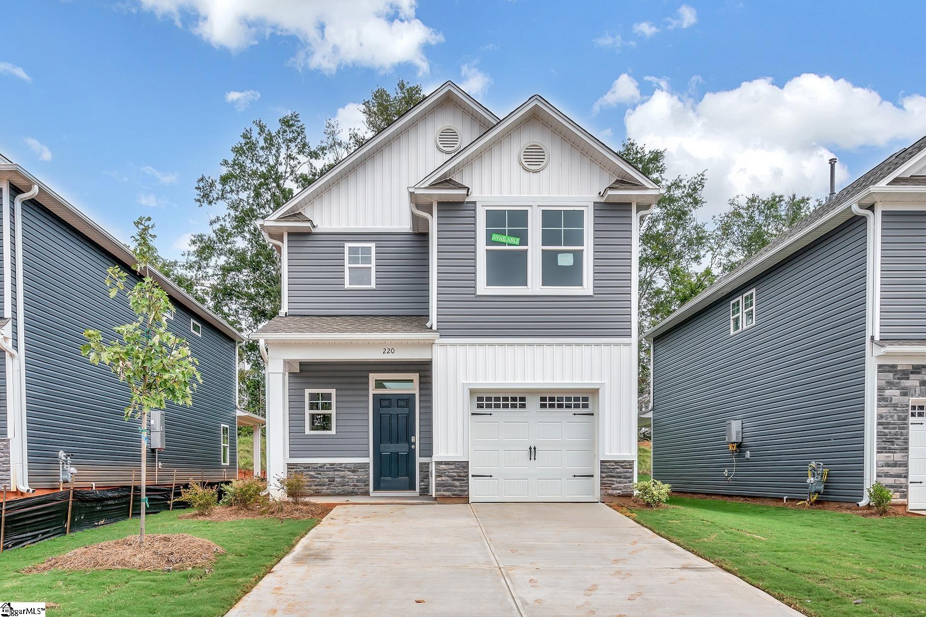 Property image 1 at 220 Brown Circle, Easley, SC 29642