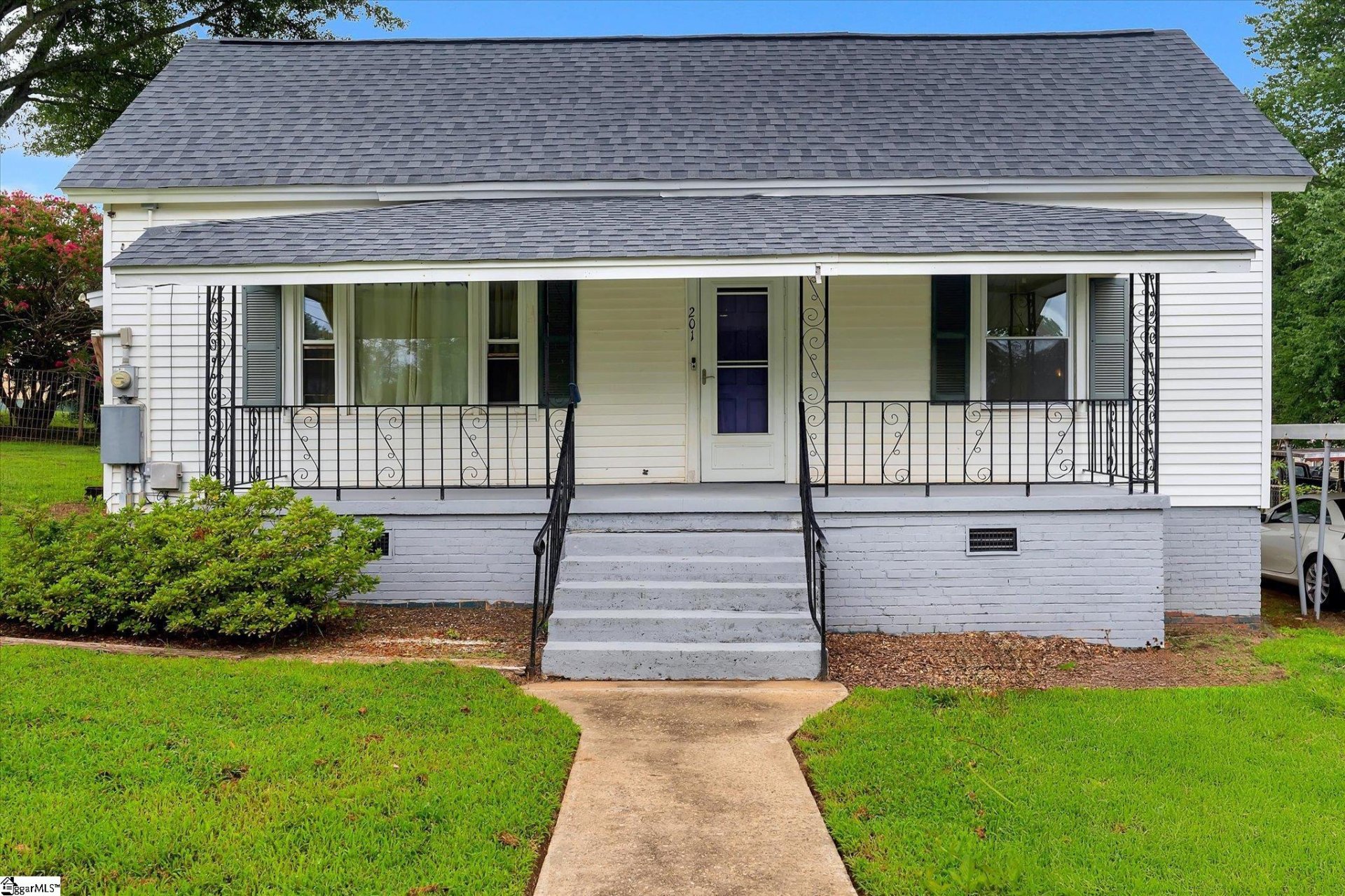 Property image 1 at 201 S 7th Street, Easley, SC 29640-3425