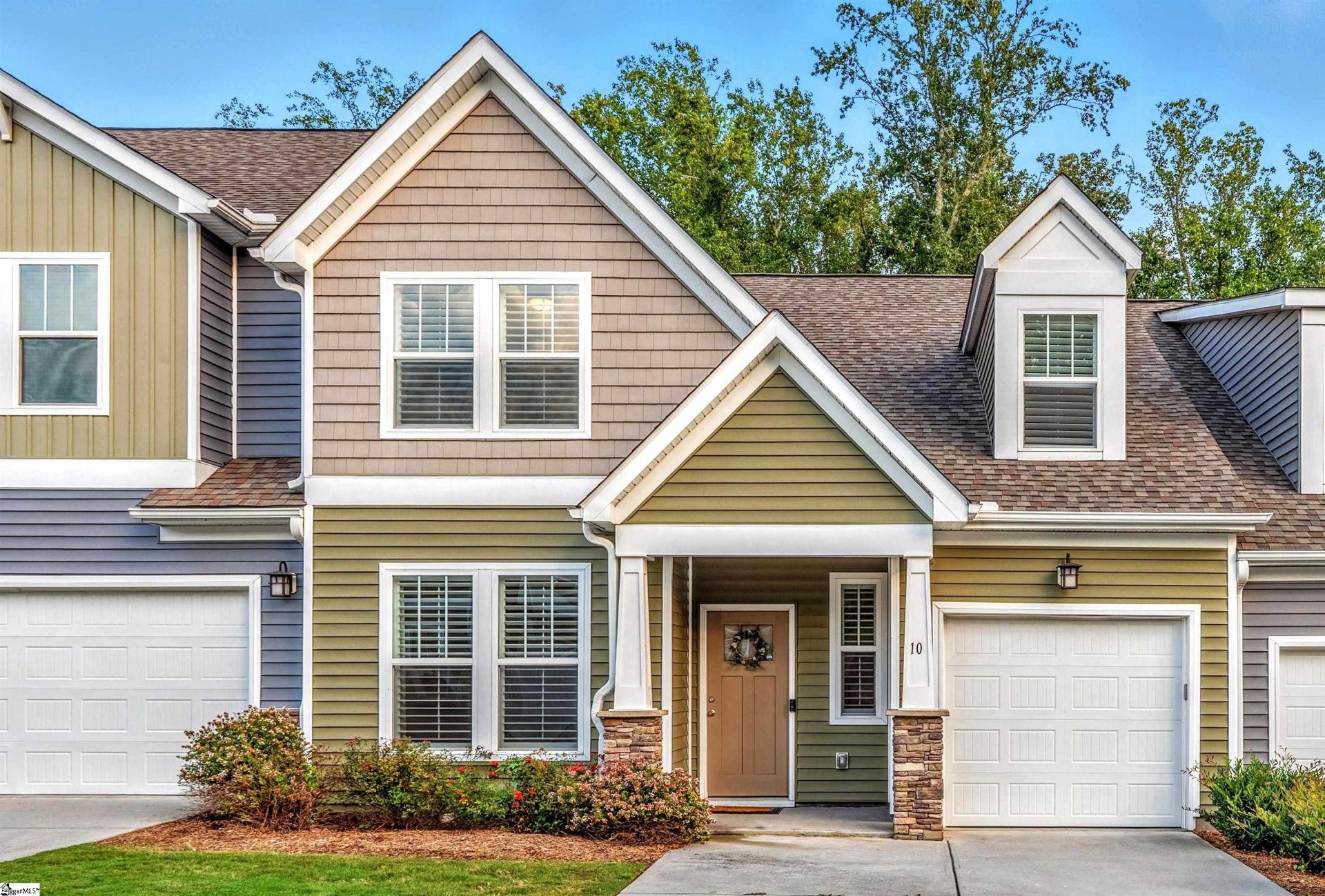 Property image 1 at 10 Creekhaven Lane, Taylors, SC 29687