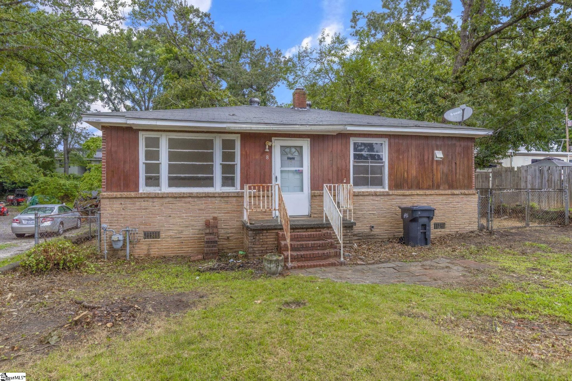 Property image 1 at 8 Picadilly Street, Taylors, SC 29687