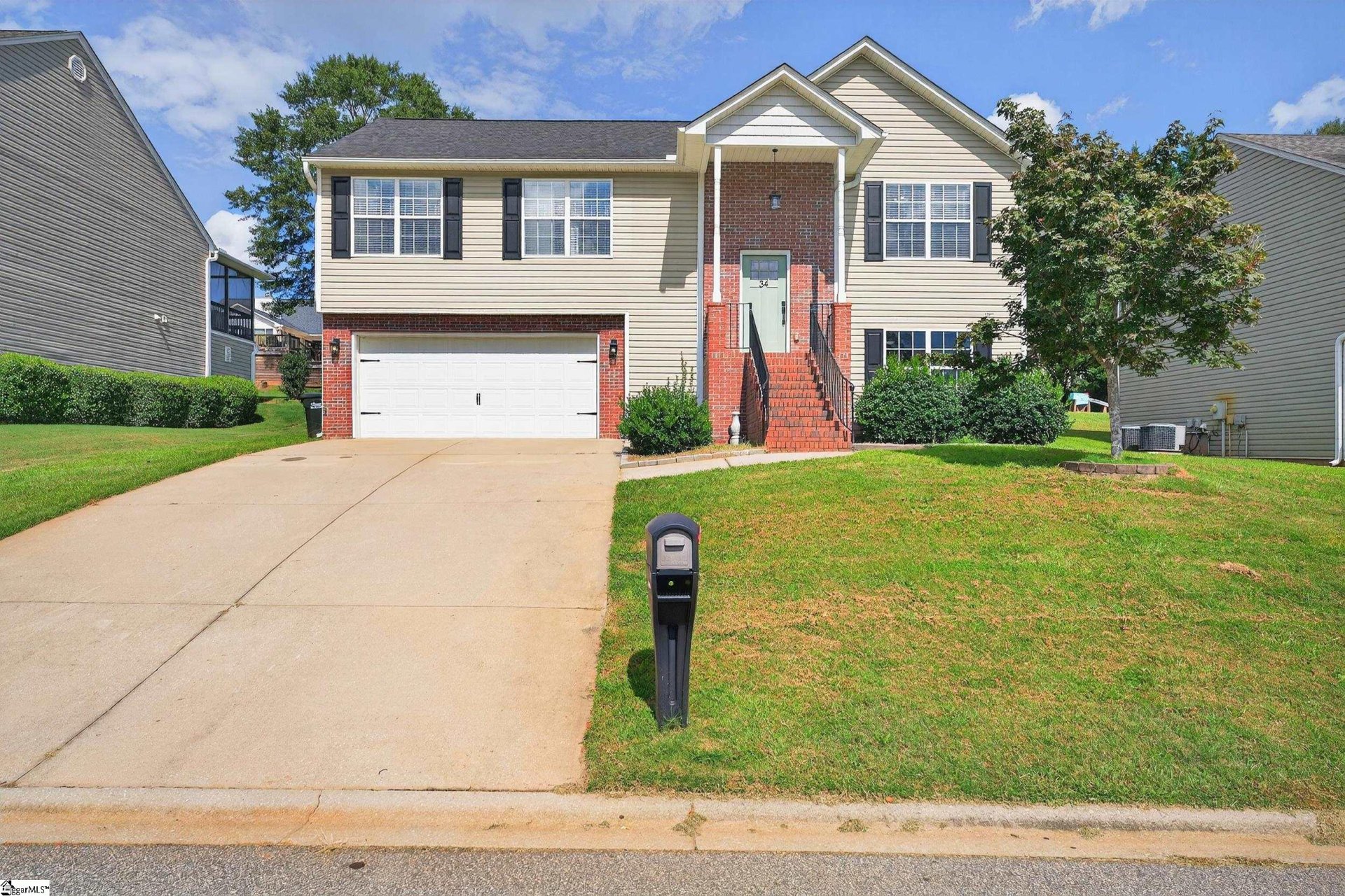 Property image 1 at 34 Spring Fellow Lane, Taylors, SC 29687