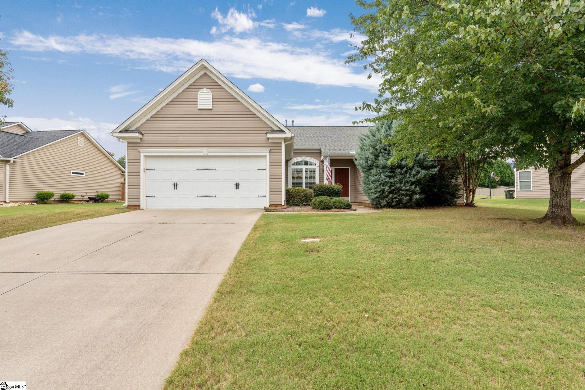 Property image 1 at 9 Wateree Way, Simpsonville, SC 29680