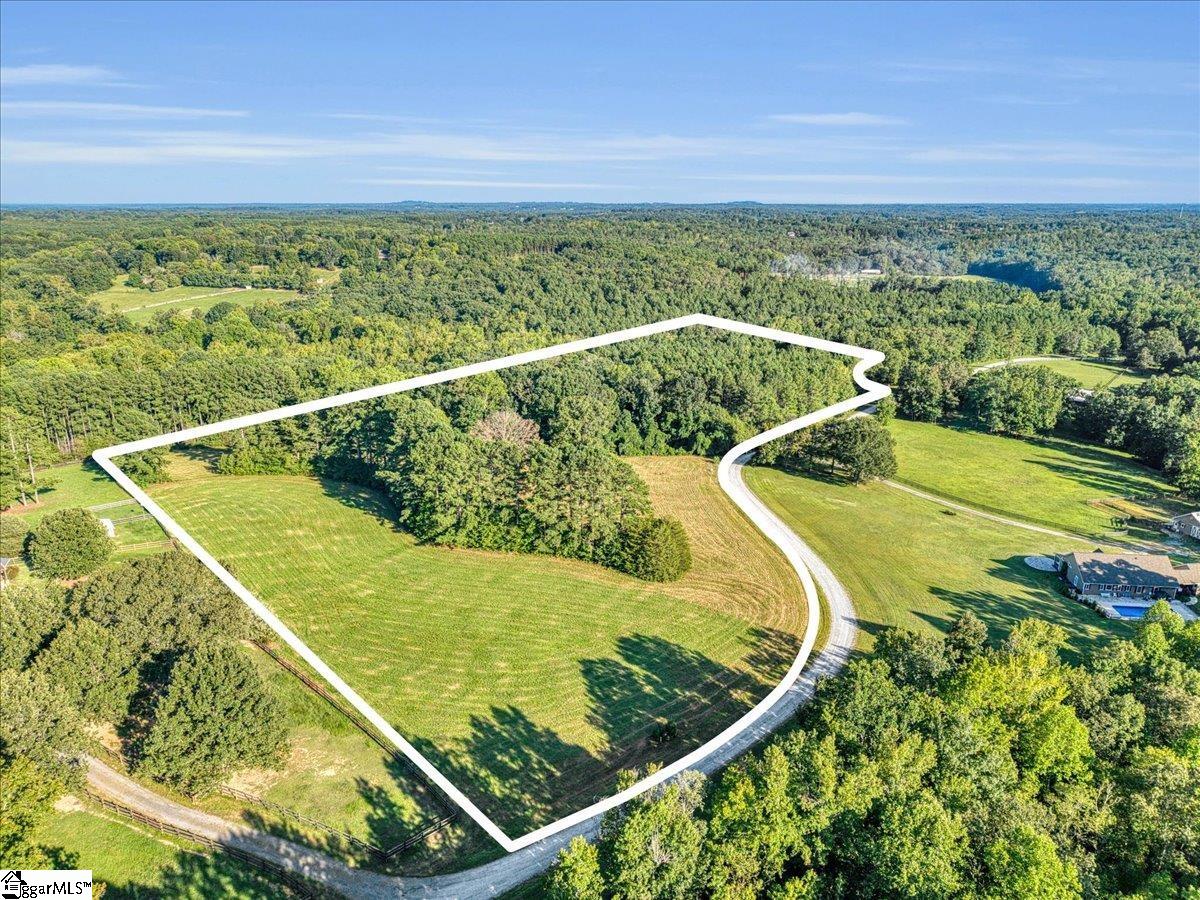 Property at 54 Stone Cottage Lane, Landrum, SC 29356