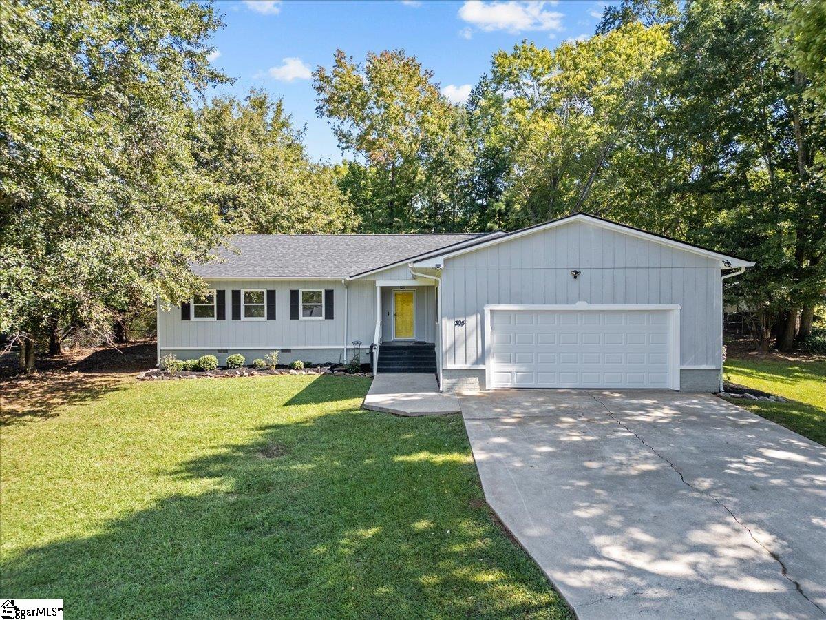 Property image 1 at 305 Woodfield Drive, Easley, SC 29642