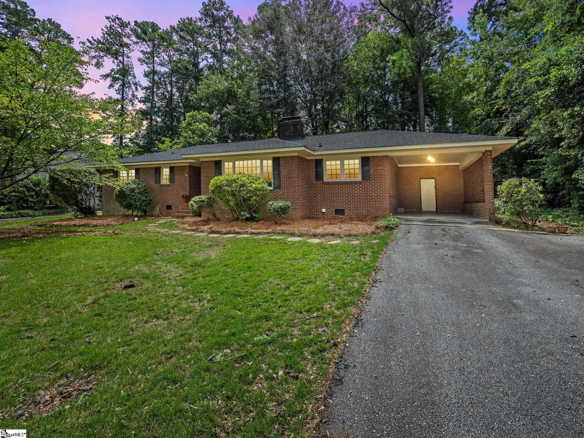 Property at 109 Pinetree Circle, Spartanburg, SC 29307