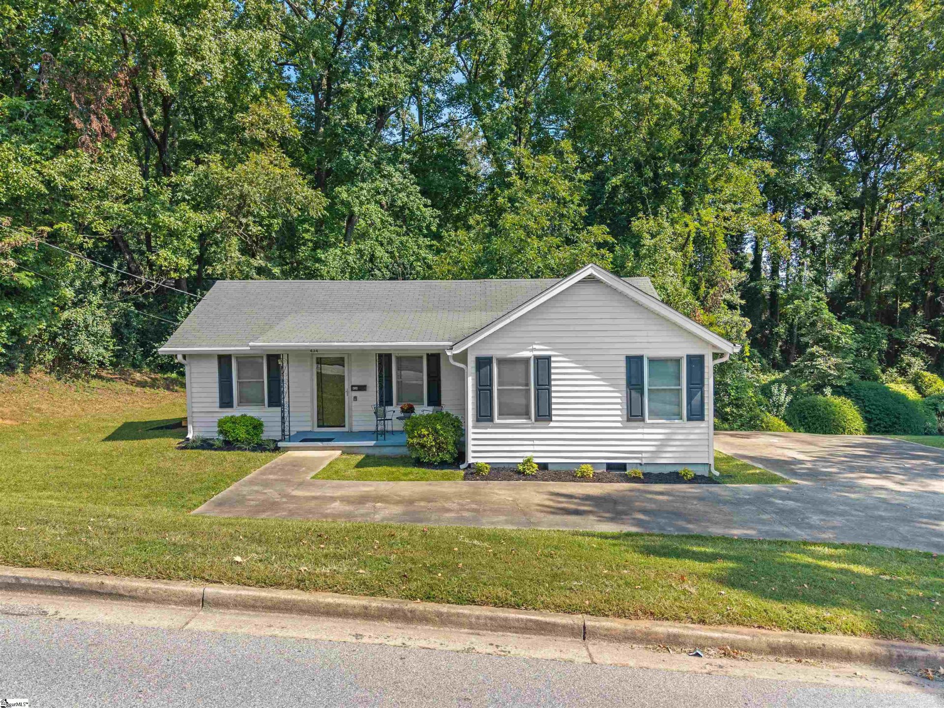 Property at 434 Pennsylvania Avenue, Greer, SC 29651