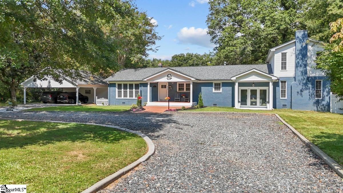 Property at 213 Harts Lane, Simpsonville, SC 29681