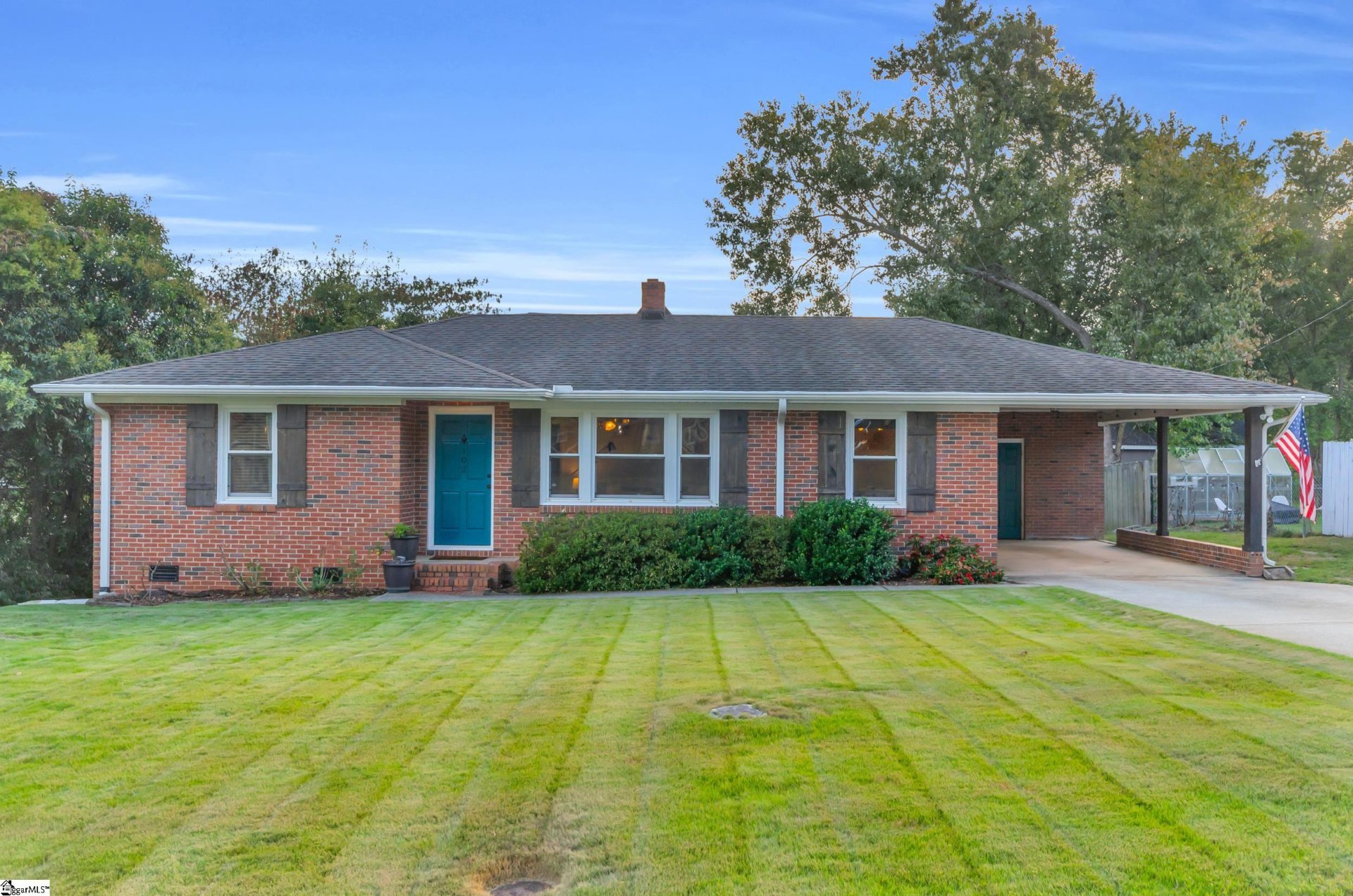 Property image 1 at 102 Longwood Drive, Taylors, SC 29687