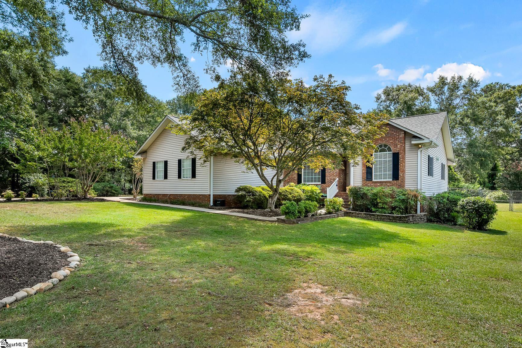 Property image 1 at 617 Walnut Way, Anderson, SC 29626