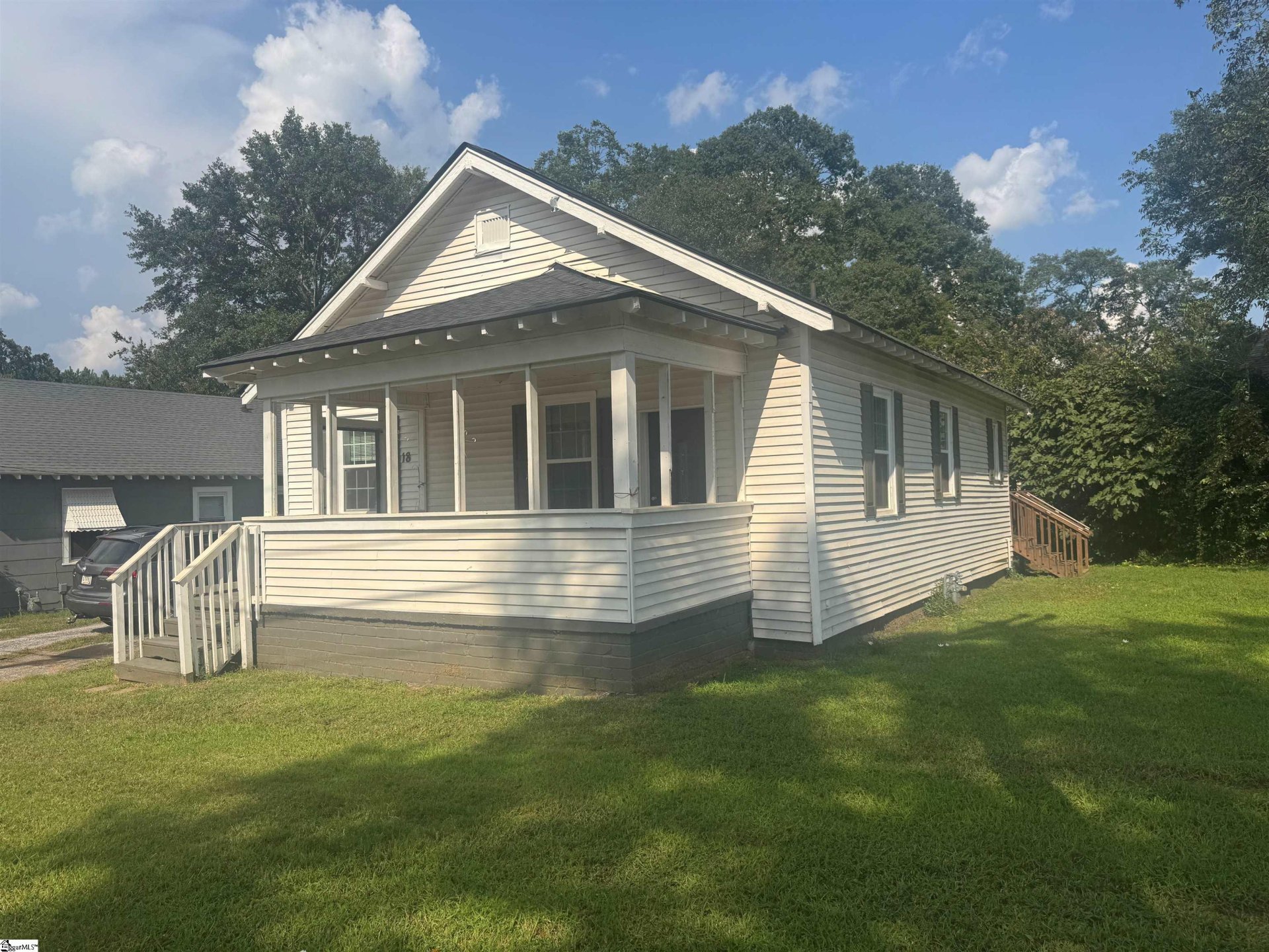 Property at 18 8th Avenue, Greenville, SC 29611