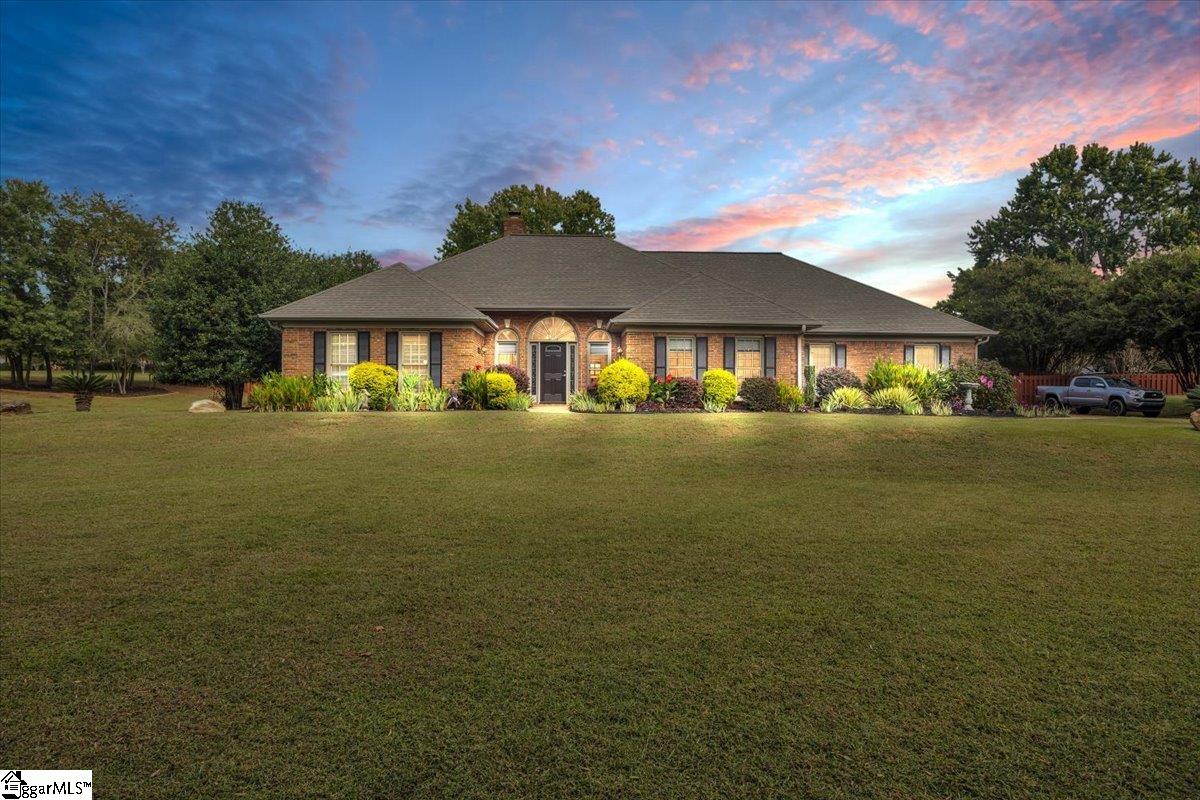 Property at 121 Twin Lakes Drive, Moore, SC 29639