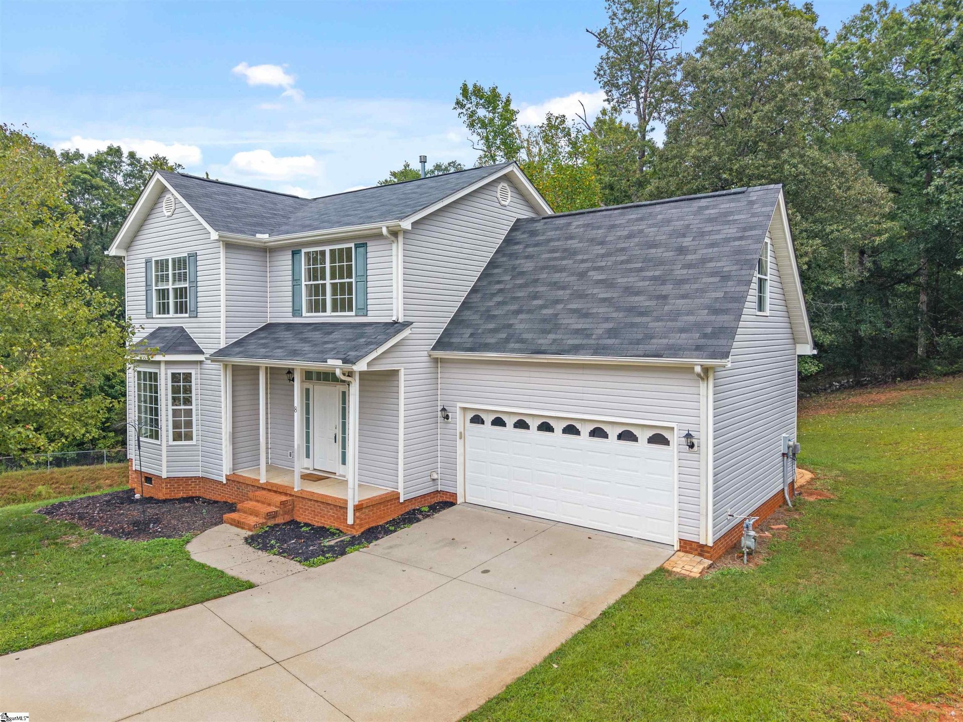 Property at 8 Gentian Court, Taylors, SC 29687