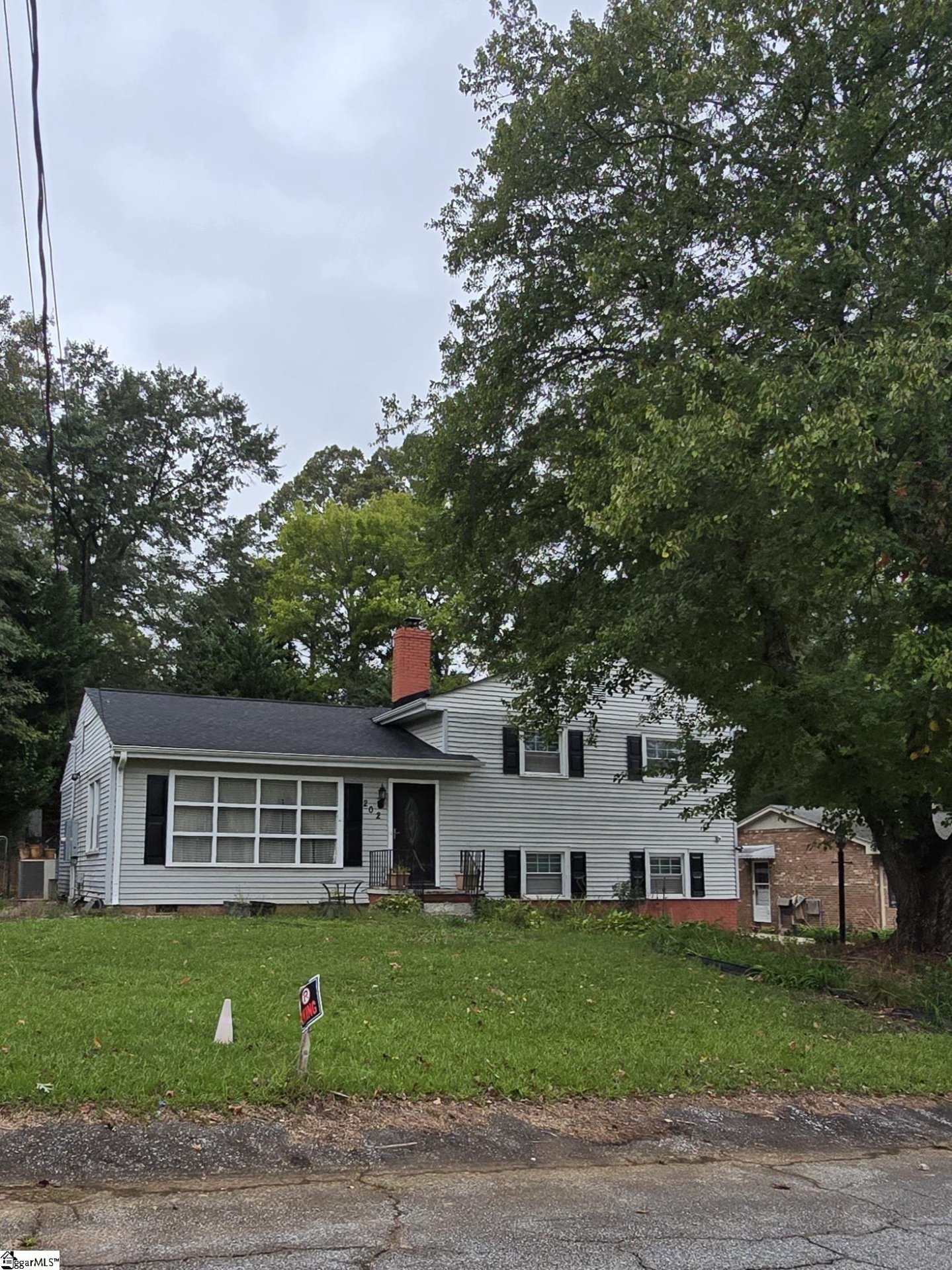 202 W Dorchester Boulevard