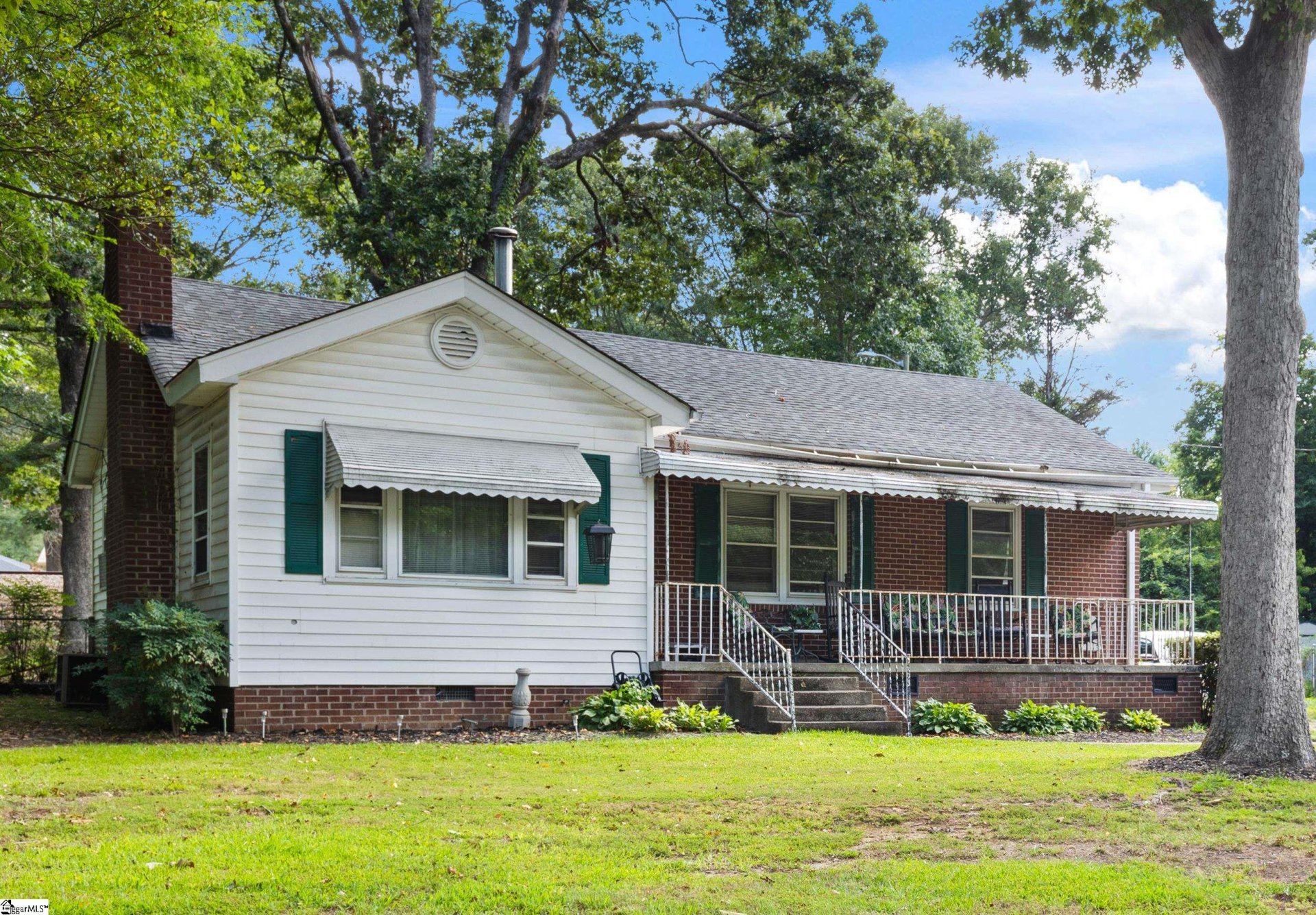 Property at 3 Twin Springs Drive, Greenville, SC 29606-5007