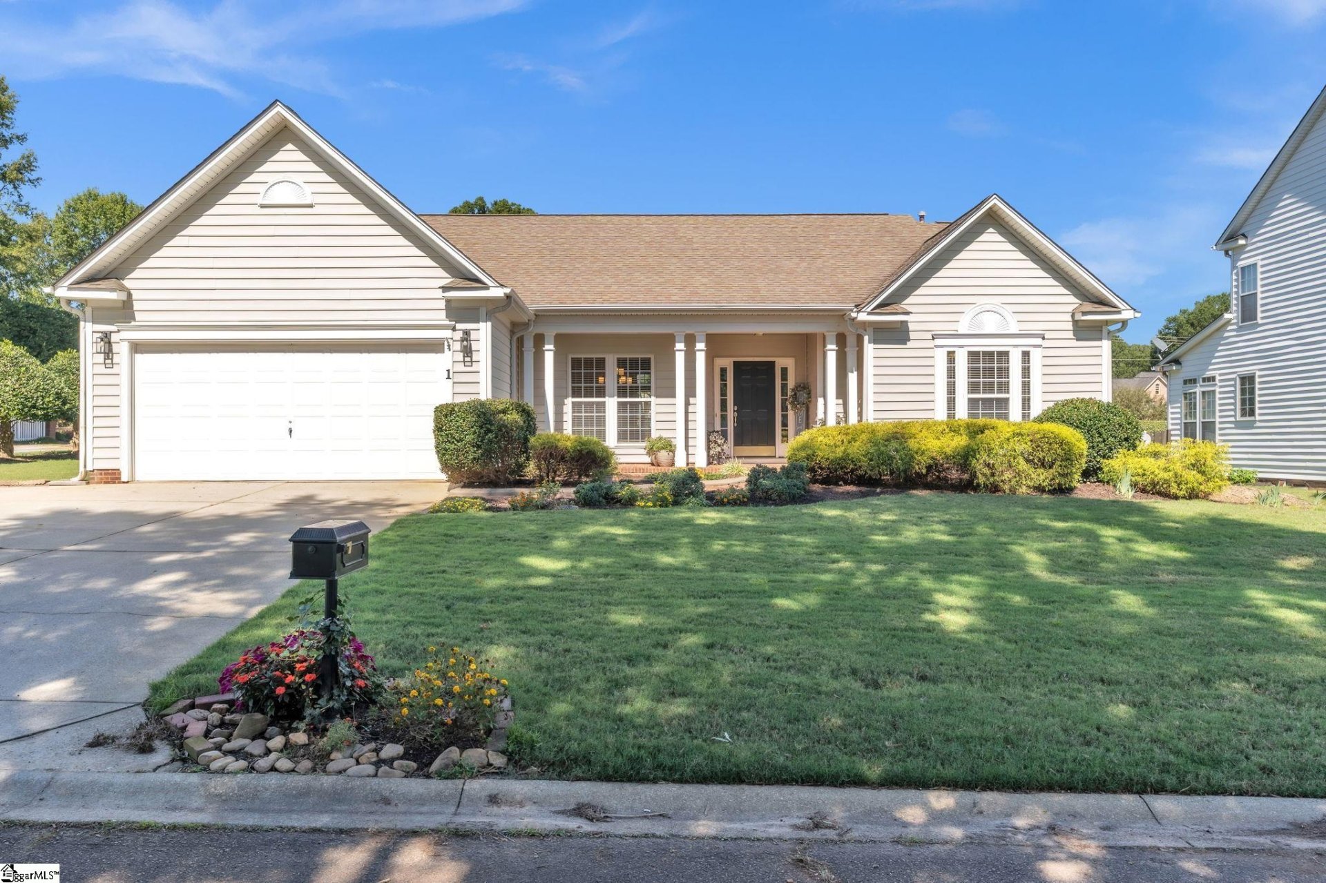 Roper Meadow, Simpsonville community