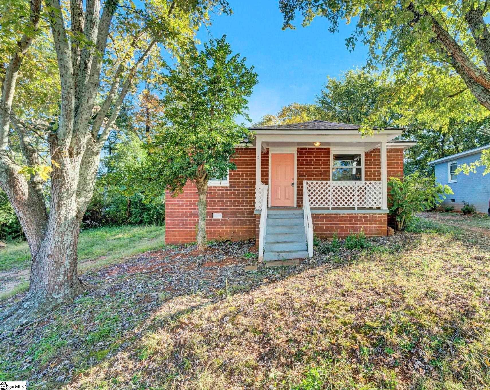 Property at 5 Yellowstone Drive, Greenville, SC 29617