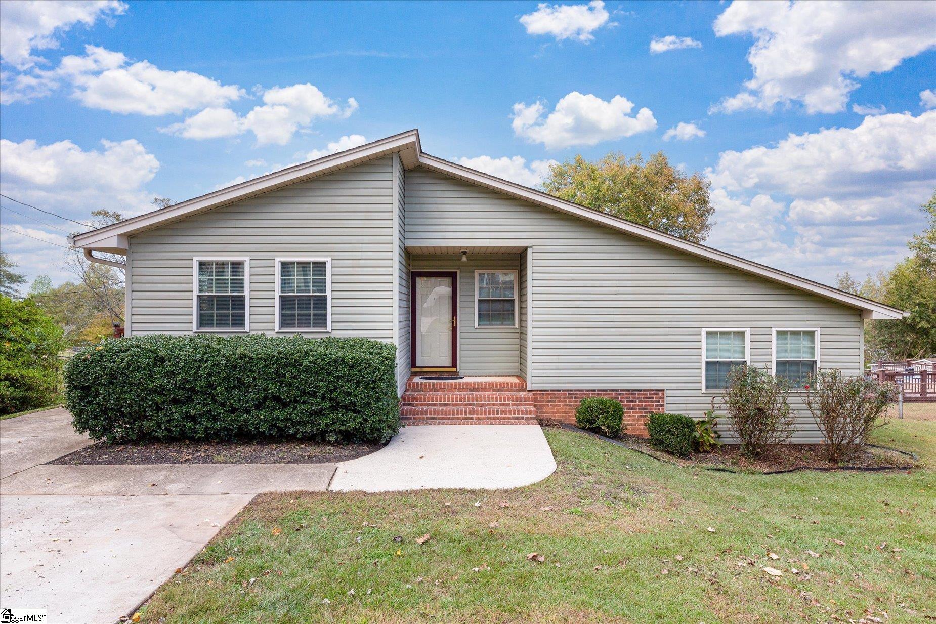 Property at 7 Bubbling Creek Drive, Travelers Rest, SC 29690
