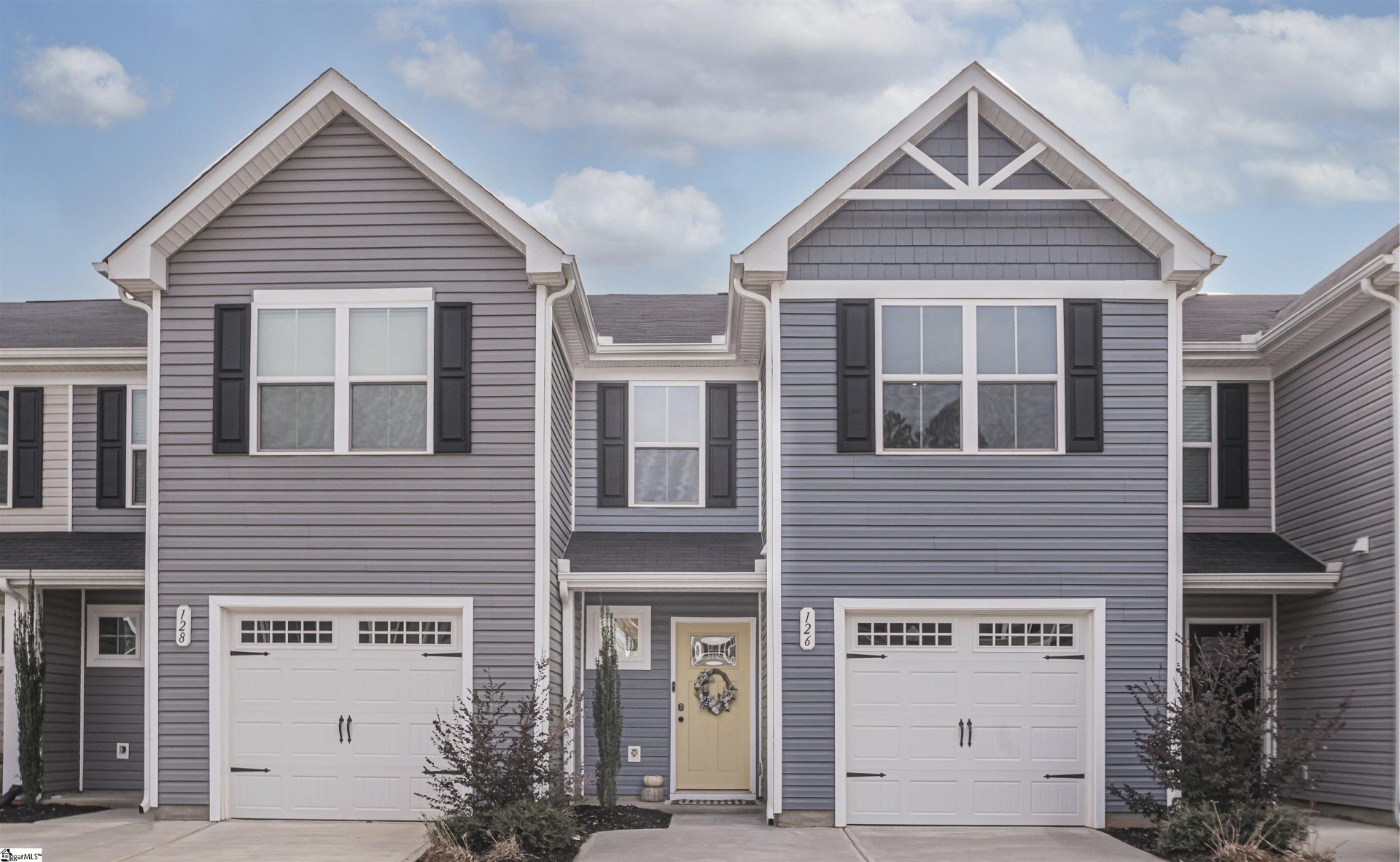 Arden Woods Townhomes, Greenville community
