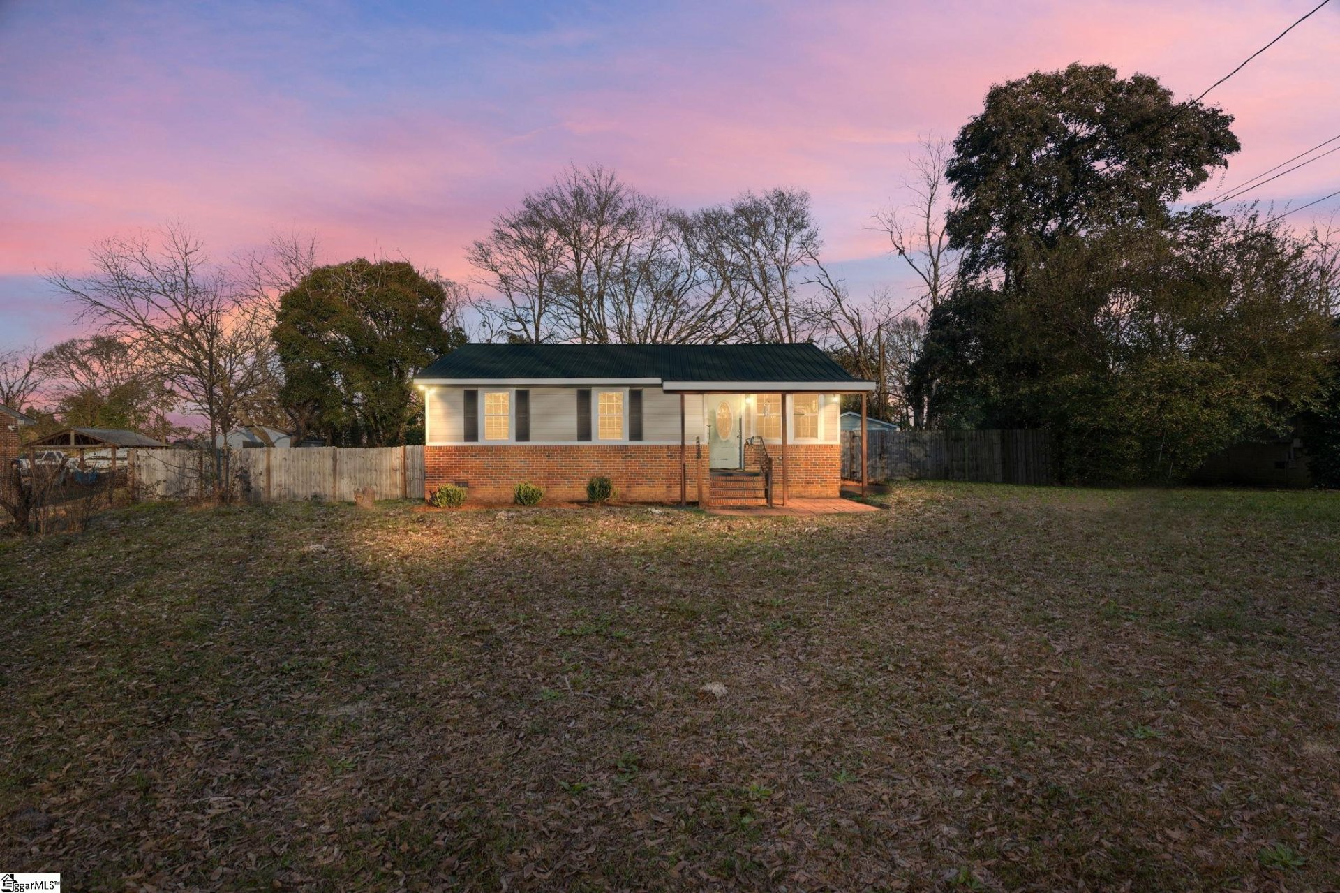 Laurel Heights, Greenville community