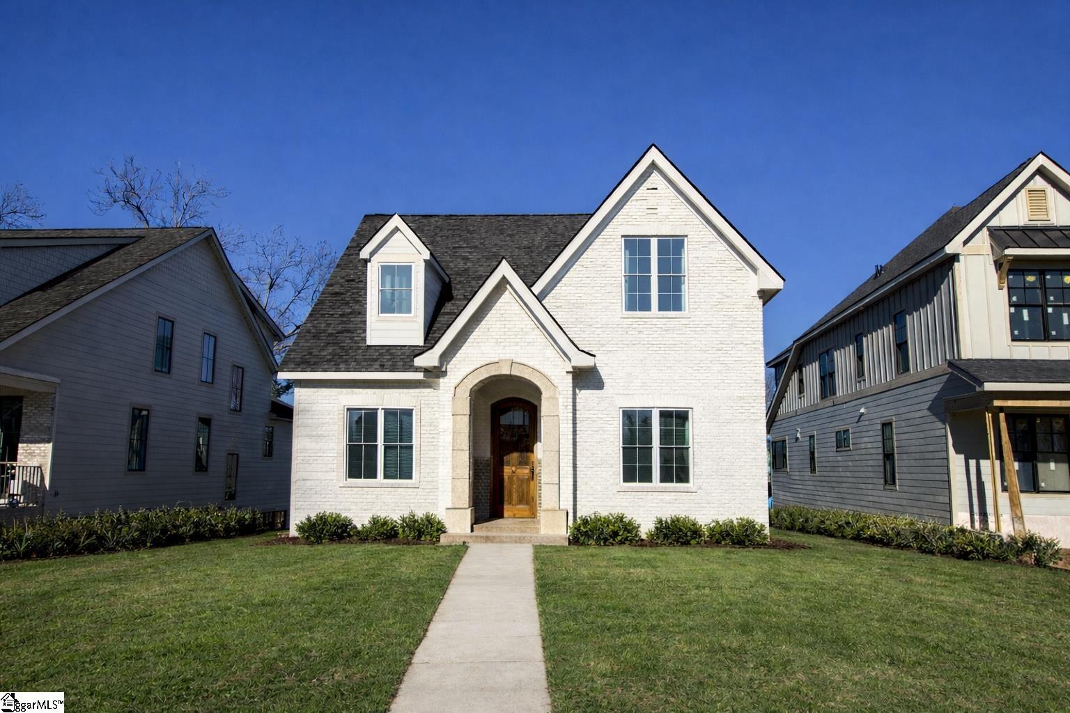 North Main, Greenville community