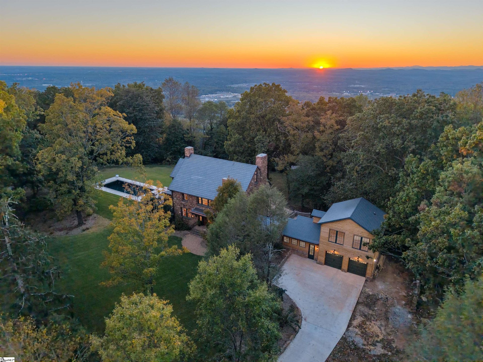 220 Lake Circle Drive