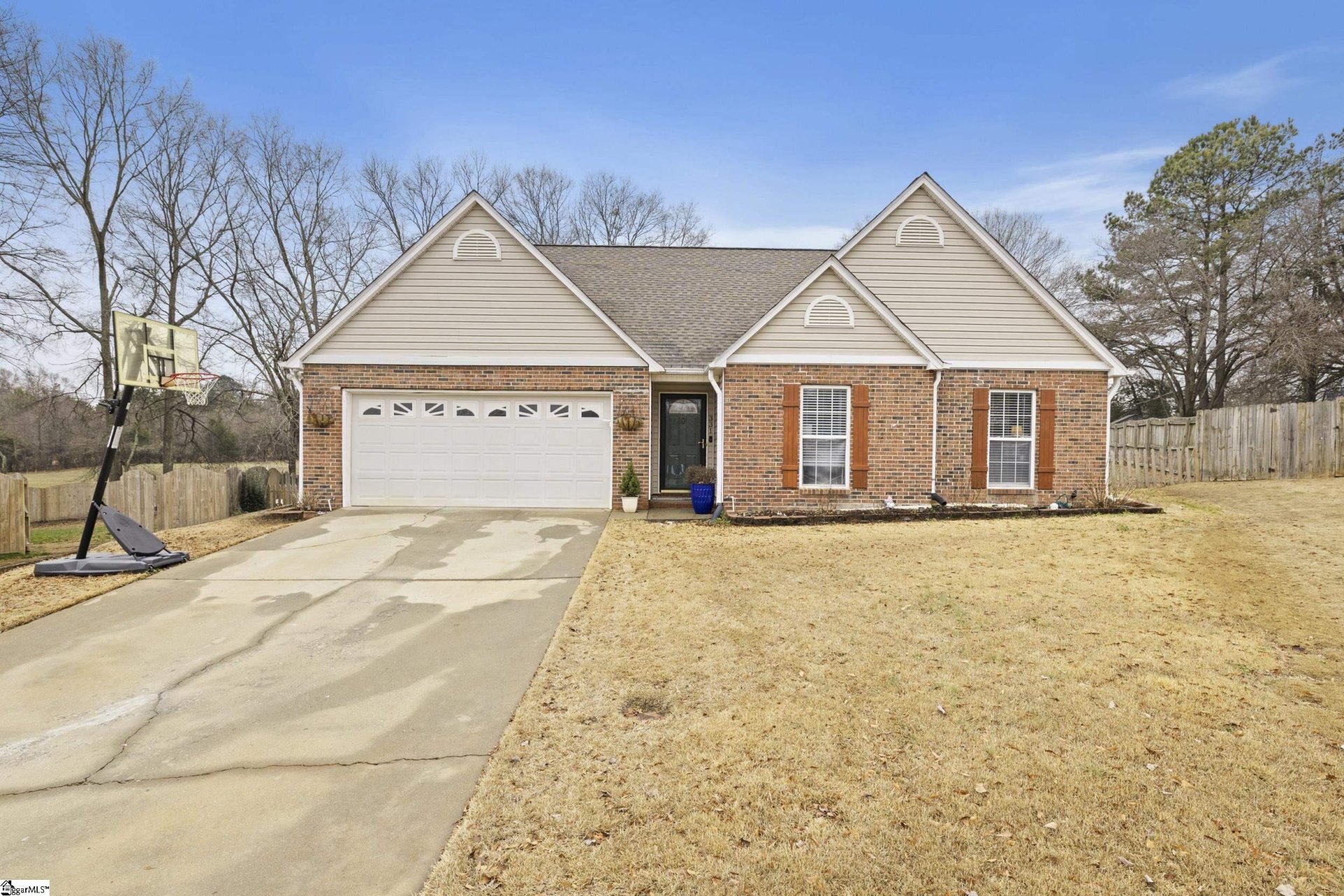 Standing Springs Estates, Simpsonville community