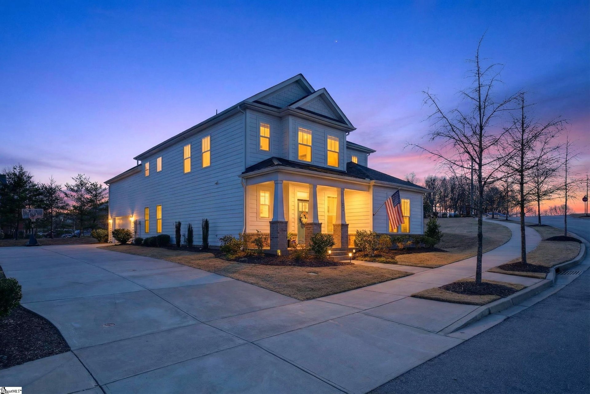 Pinecrest at Hollingsworth, Greenville community