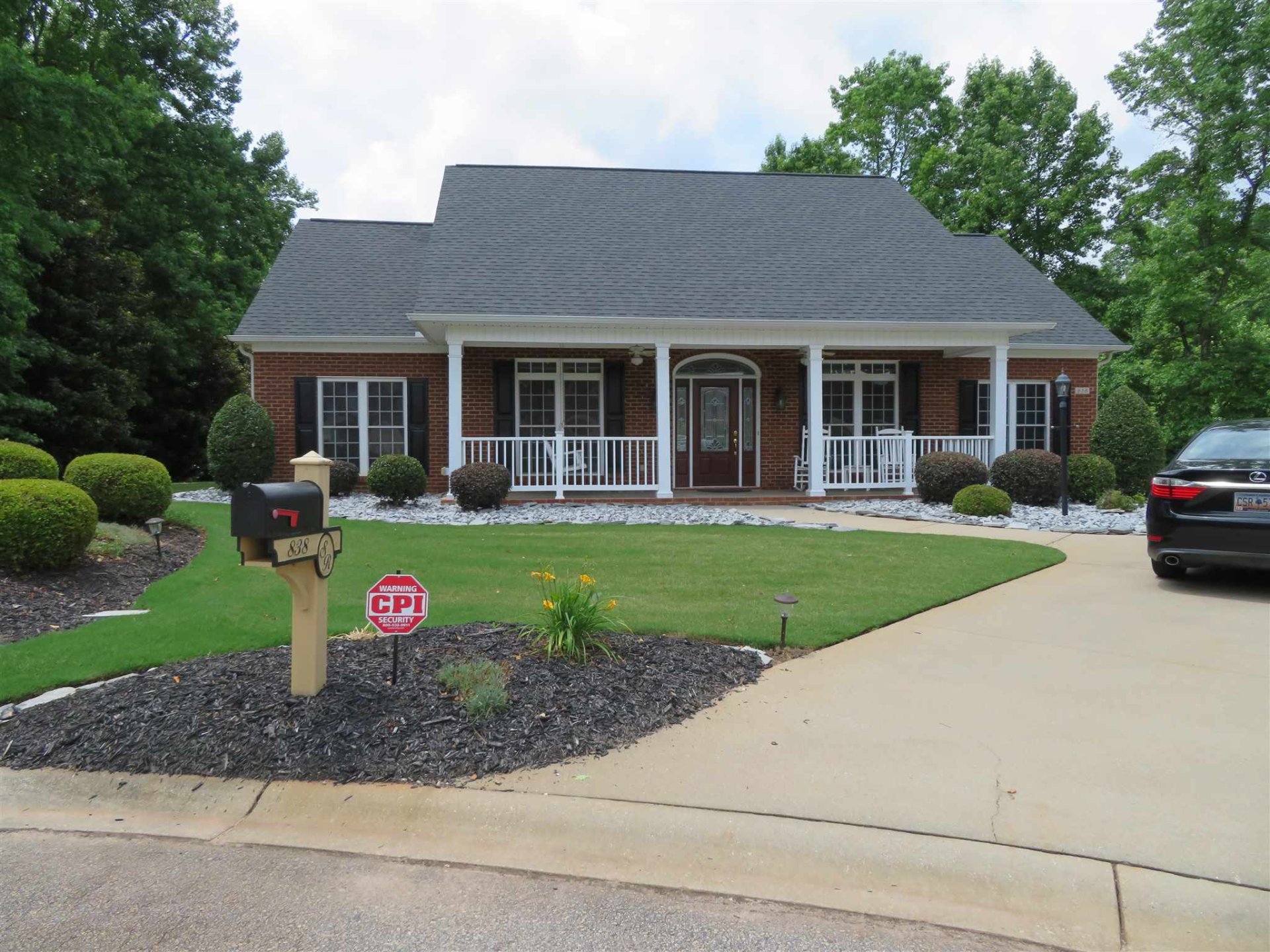 838 E Golden View Lane