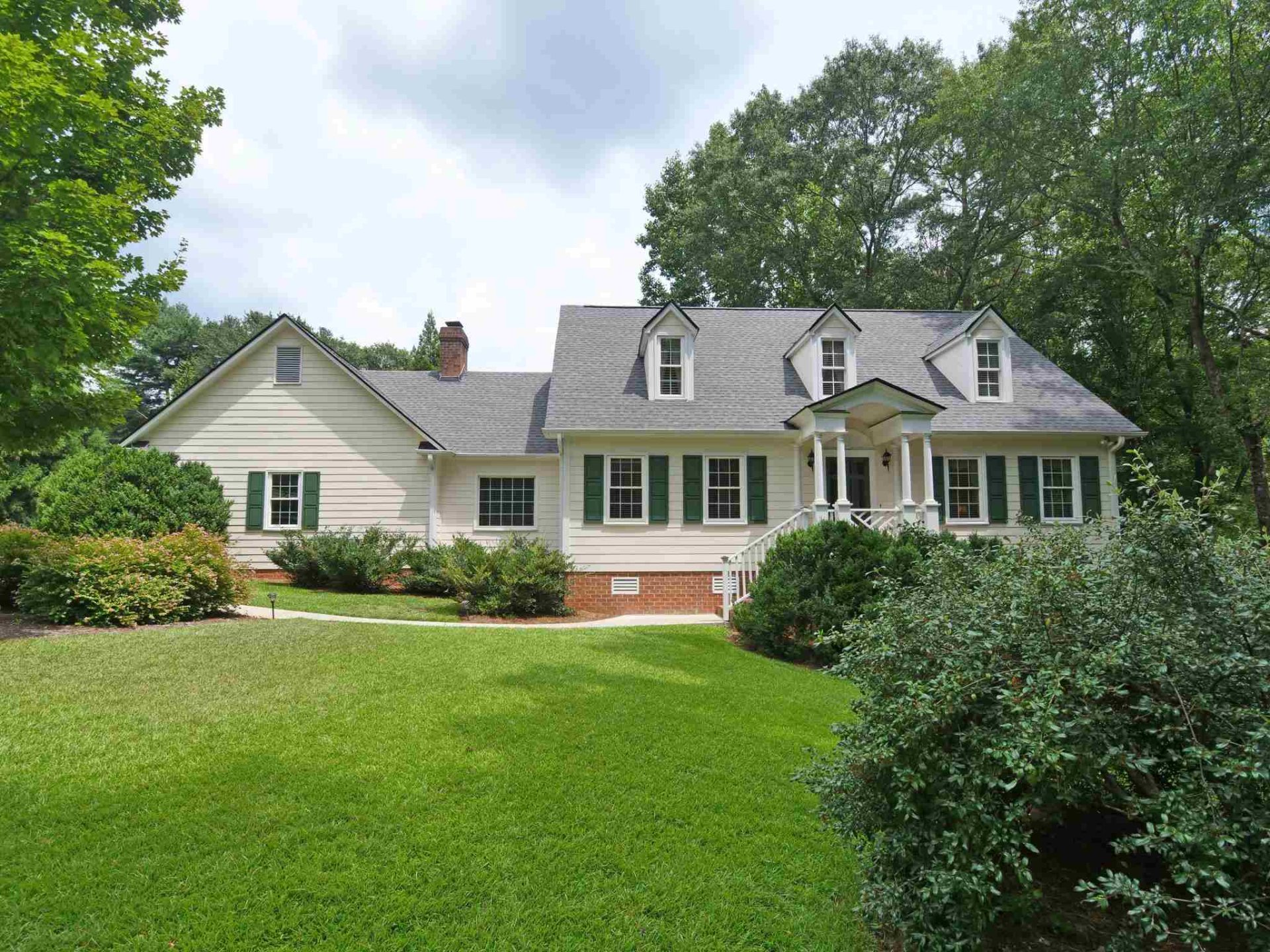 114 Williamsburg Drive