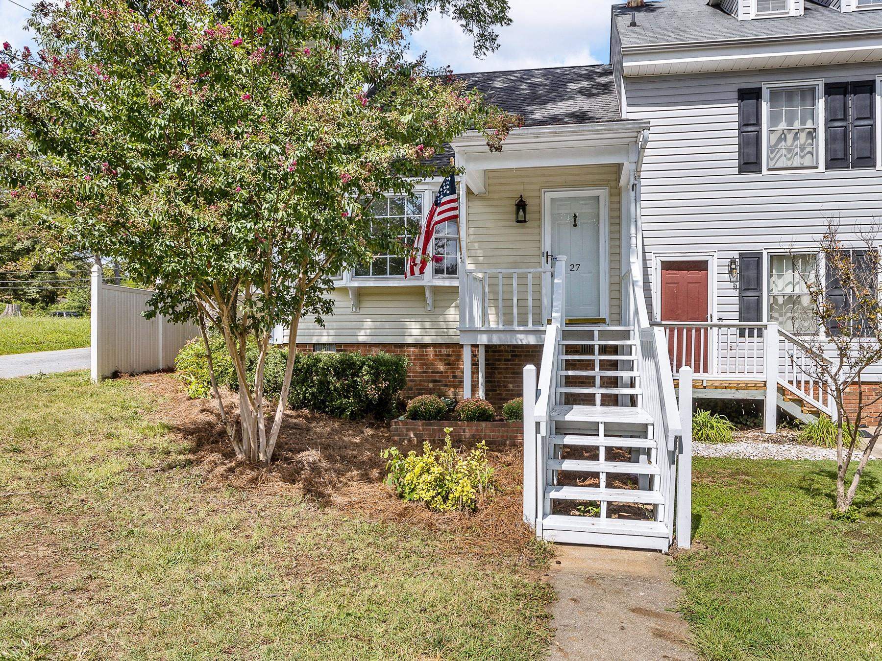 27 Hidden Springs Rd