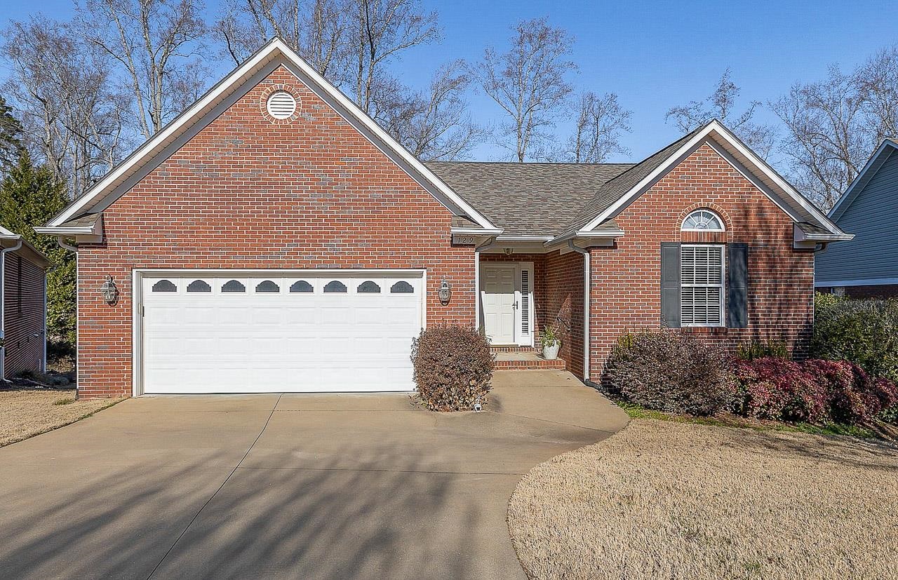 129 Hidden Ridge Drive