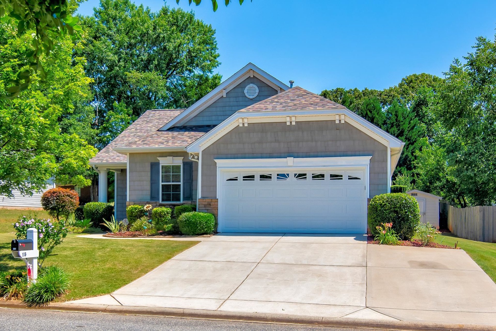 113 Stonewood Crossing Drive