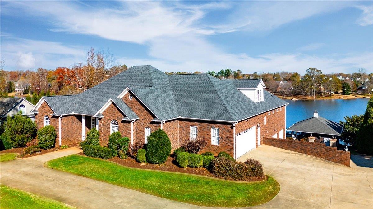 116 S Lake Emory Drive