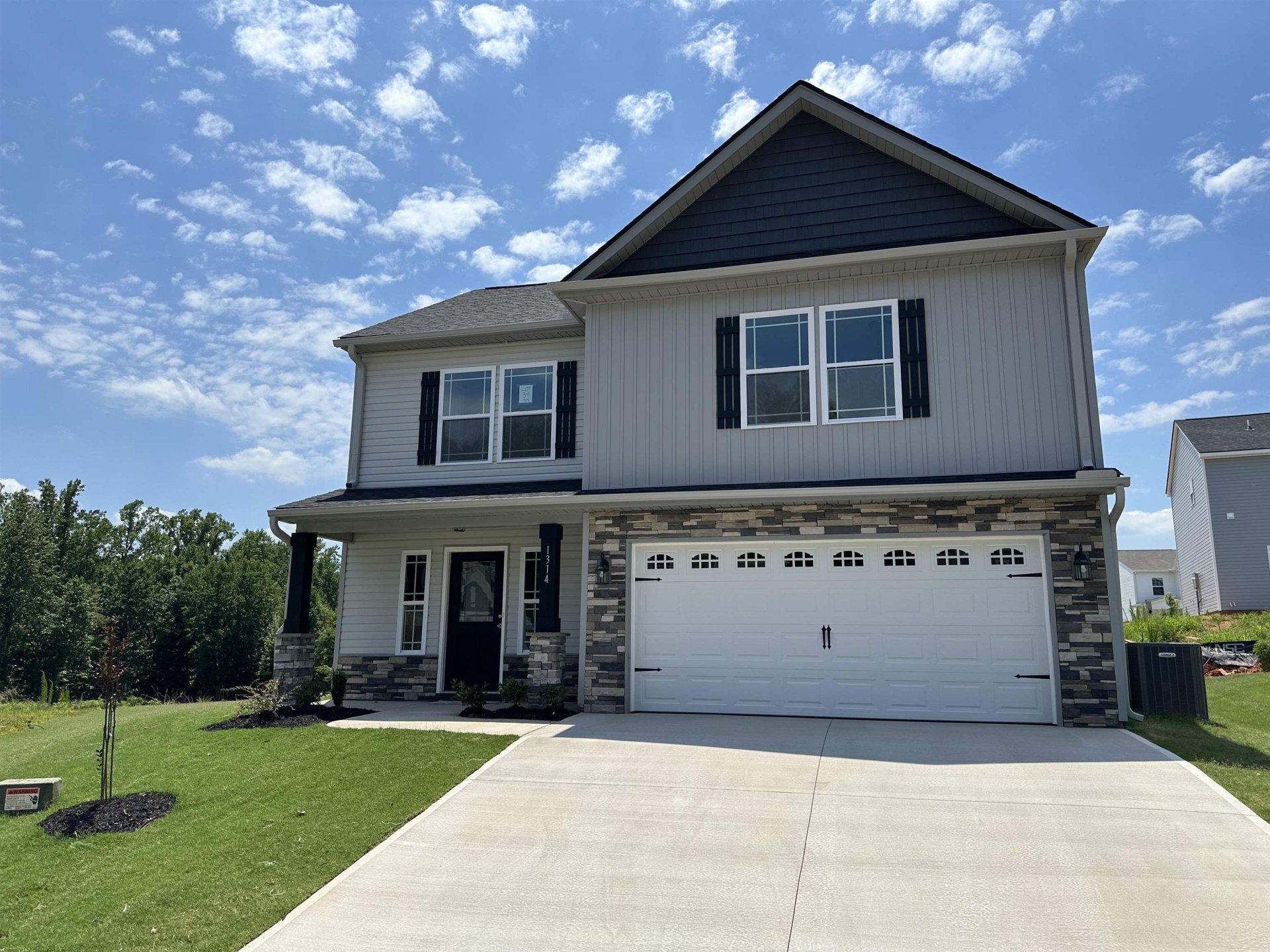 1314 Fairbairn Road Road