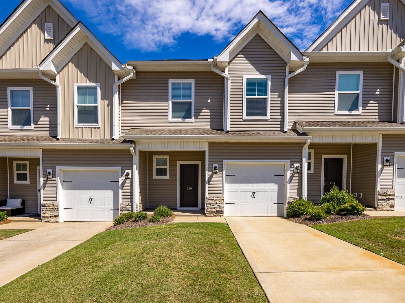 130 Clingstone Trail