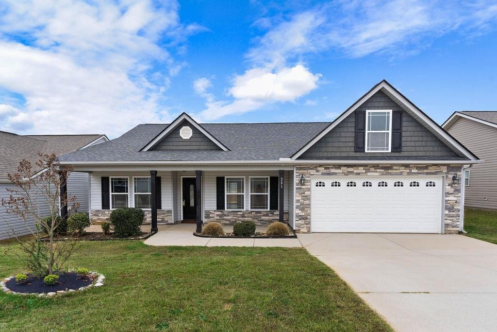 281 Highland Springs Loop