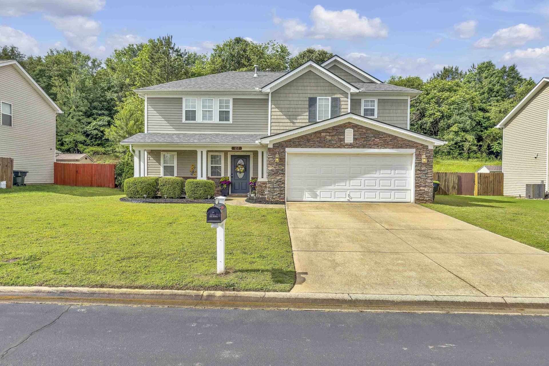 157 Stonewood Crossing Drive