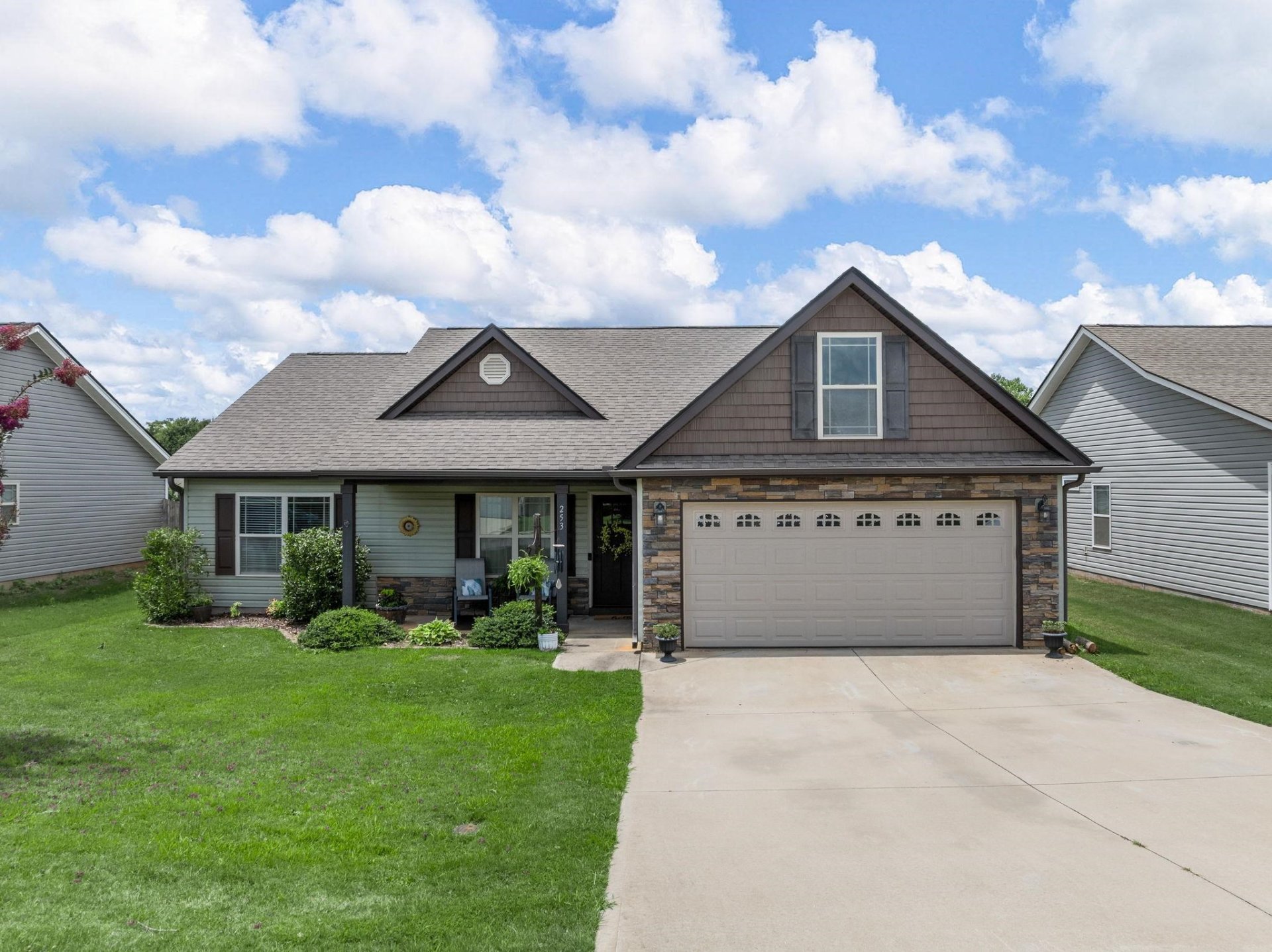 253 Highland Springs Loop