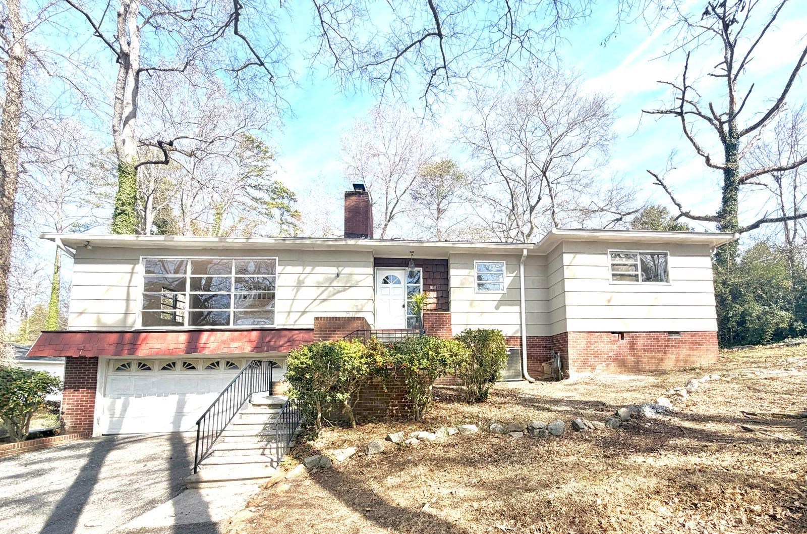 3832 Maid Marion Lane