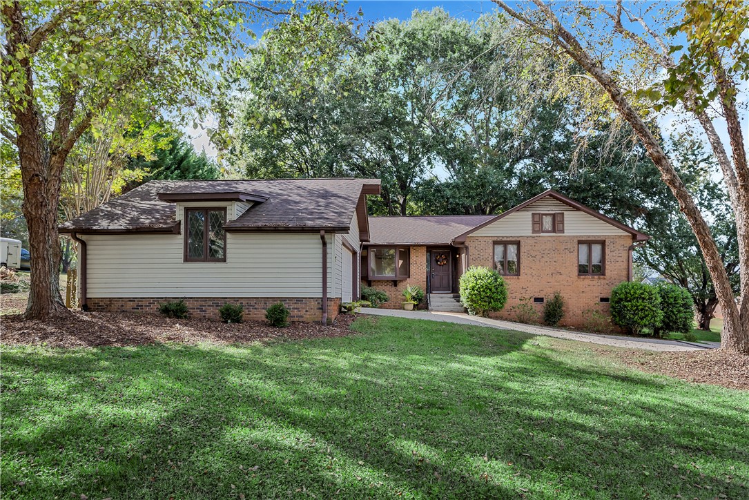 207 Frances Cannon Drive