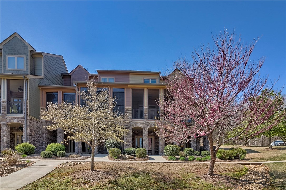 404 Sunset Point Drive