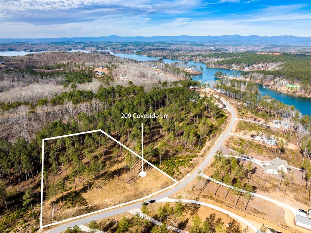 209 Coveside Lane