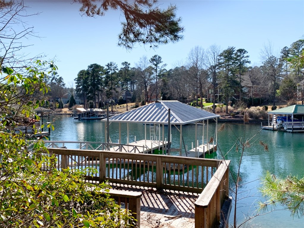 222 E Wynward Pointe Drive