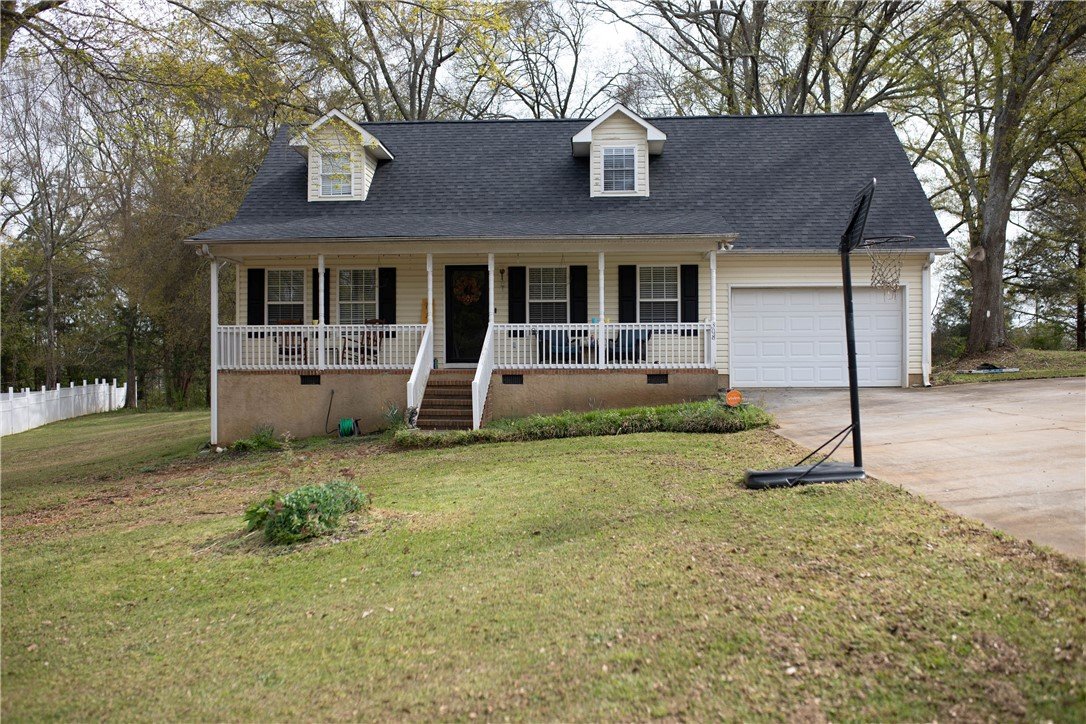 308 Silver Lane Circle