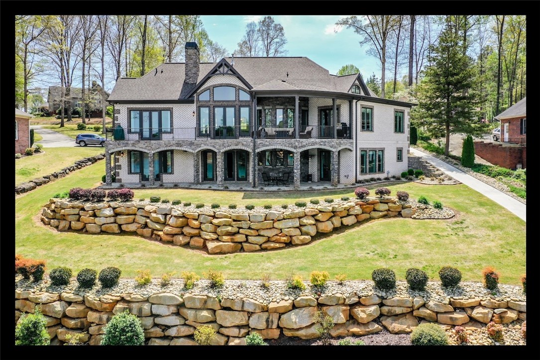 144 S Oak Pointe Drive