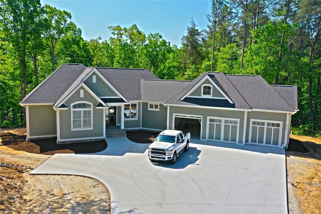 915 Four Views Court